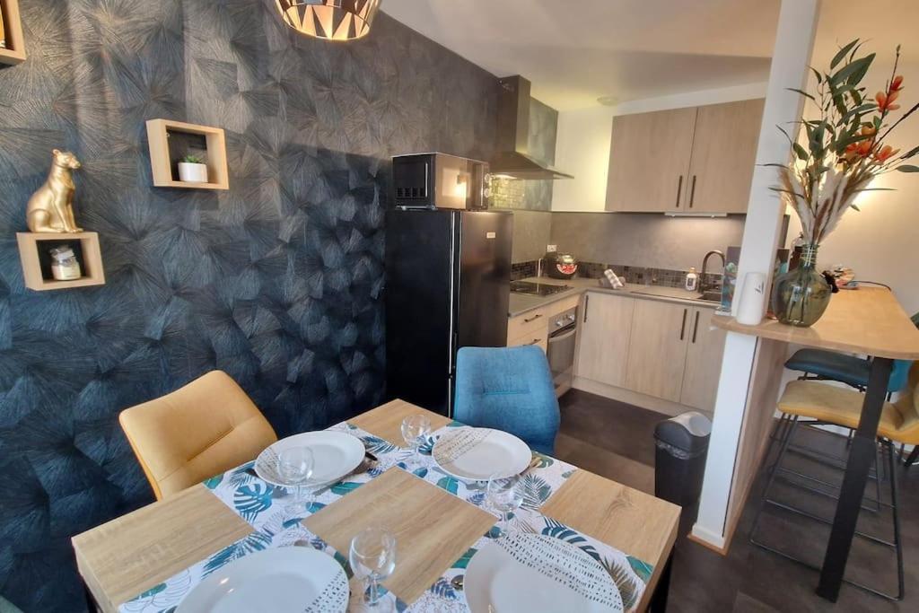 Modern Jungle - Colmar Apartment Ngoại thất bức ảnh